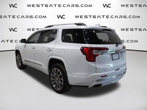 Used 2023 GMC Acadia Denali image 5