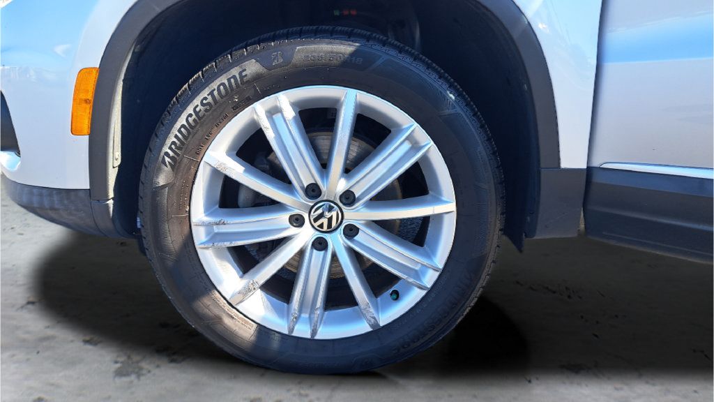 Used 2012 Volkswagen Tiguan SE AWD/4WD image 28