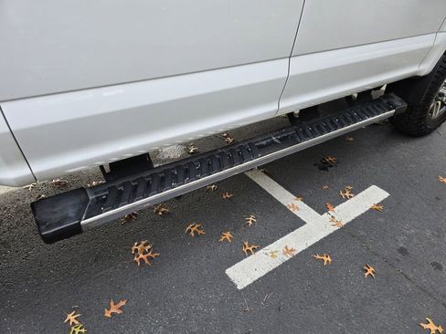 Used 2018 Ford F250 Lariat image 12