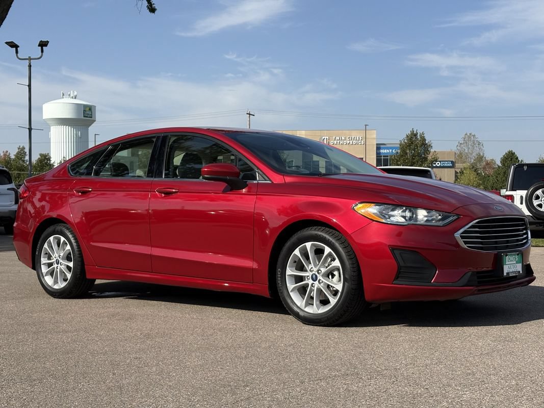 Used 2020 Ford Fusion SE FWD image 2