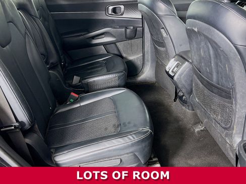 Used 2022 Kia Sorento S image 23