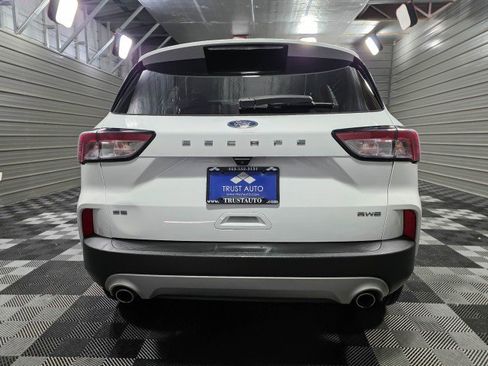 Used 2021 Ford Escape SE w/ Convenience Package image 6