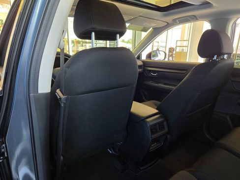 Certified 2025 Honda CR-V EX image 18
