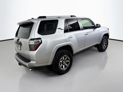 Used 2018 Toyota 4Runner TRD Off-Road Premium w/ Convenience Package AWD/4WD image 7