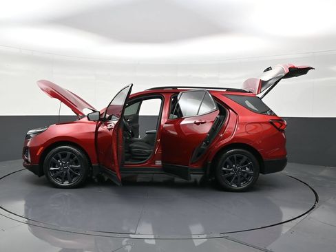 Used 2024 Chevrolet Equinox RS FWD image 27