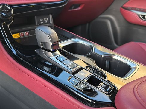 Certified 2025 Lexus NX 350 AWD w/ Premium Package image 24