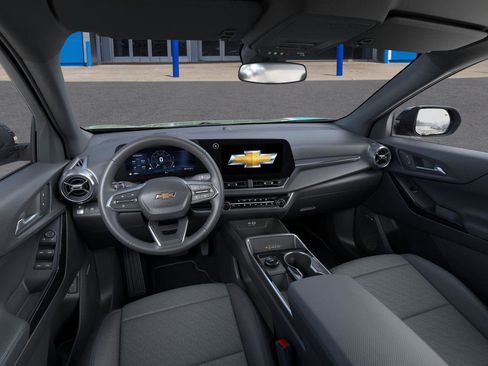 New 2026 Chevrolet Equinox LT w/ Convenience Package II image 15
