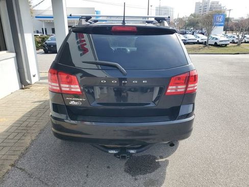 Used 2018 Dodge Journey SE w/ Blacktop Package image 9