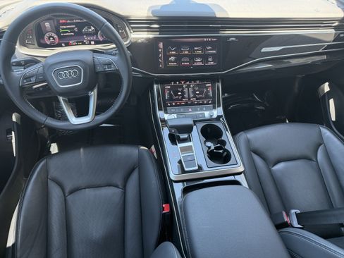 Used 2019 Audi Q8 Premium Plus AWD/4WD image 17