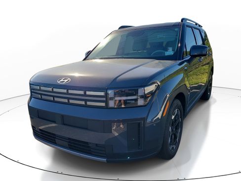 Used 2025 Hyundai Santa Fe SEL w/ Tow & Go Package FWD image 3