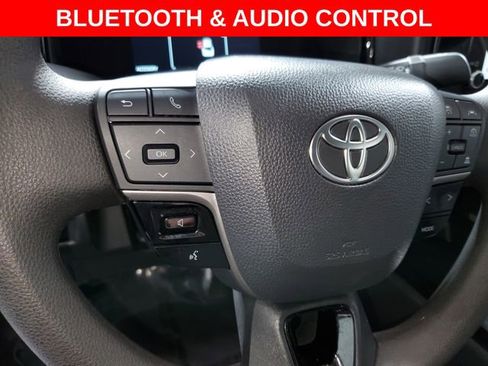 Used 2025 Toyota Camry LE image 13