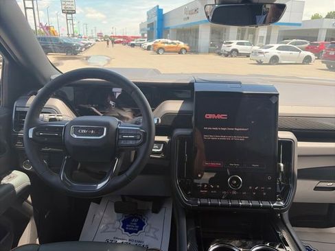New 2026 GMC Yukon AT4 w/ AT4 Premium Package AWD/4WD image 14