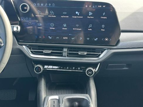 New 2026 Chevrolet Equinox EV LT image 7