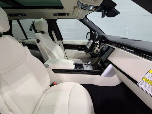 New 2026 Land Rover Range Rover SE AWD/4WD image 14