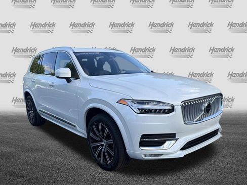 Certified 2025 Volvo XC90 B5 Core AWD/4WD image 2