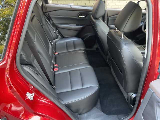 Used 2023 Nissan Rogue SV w/ SV Premium B Package AWD/4WD image 8