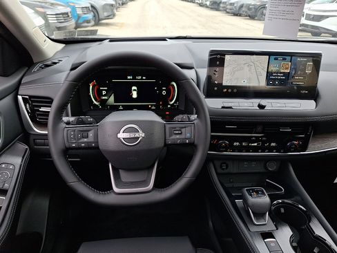 New 2026 Nissan Rogue Platinum image 9