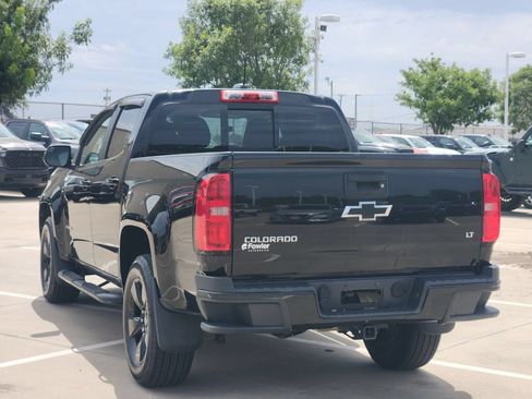 Used 2016 Chevrolet Colorado LT w/ Midnight Edition RWD image 7