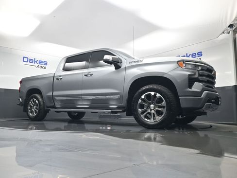 Used 2025 Chevrolet Silverado 1500 High Country w/ Technology Package image 40