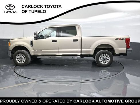 Used 2017 Ford F250 XLT w/ XLT Value Package AWD/4WD image 10