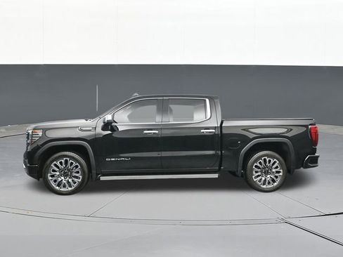 Used 2023 GMC Sierra 1500 Denali Ultimate image 9