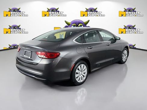 Used 2015 Chrysler 200 LX FWD image 5