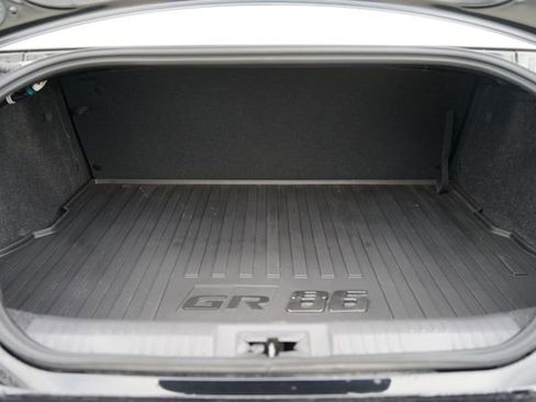 Used 2025 Toyota GR86 Premium w/ ALL Weather Mat Package (TMS) image 7