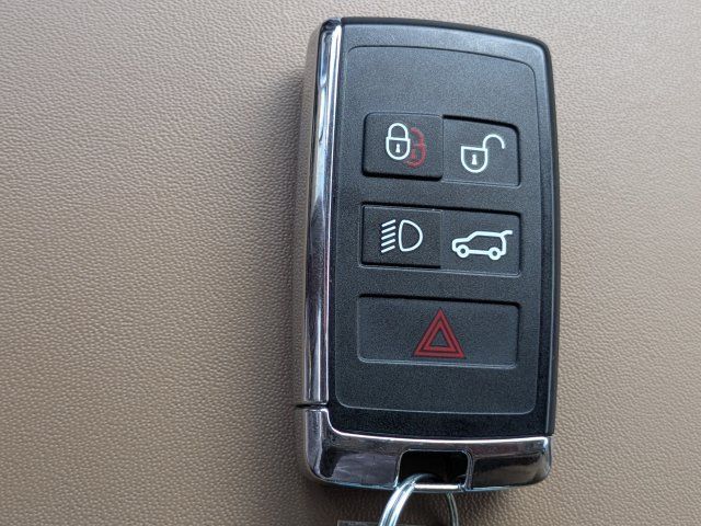Certified 2024 Land Rover Range Rover Autobiography AWD/4WD image 31