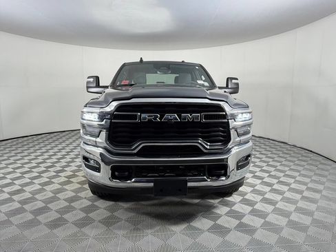 Used 2025 RAM 2500 Big Horn AWD/4WD image 4