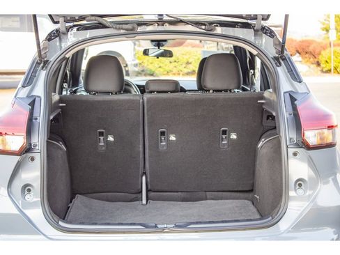 Used 2024 Nissan Kicks SR FWD image 12