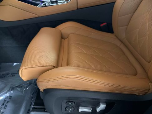 Used 2024 BMW X6 xDrive40i w/ Parking Assistance Package AWD/4WD image 38