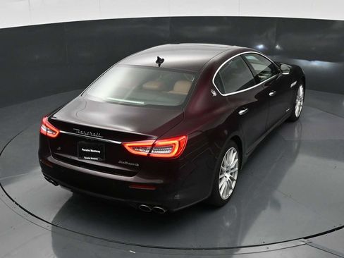 Used 2018 Maserati Quattroporte S GranLusso RWD image 32