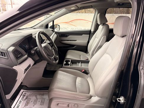 Used 2018 Honda Odyssey EX-L image 16