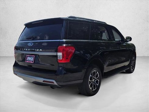 Certified 2024 Ford Expedition XLT RWD image 5