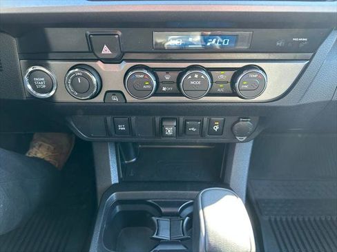 Certified 2022 Toyota Tacoma TRD Sport image 18