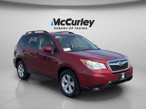 Used 2016 Subaru Forester 2.5i Premium w/ Popular Package #2 AWD/4WD image 9
