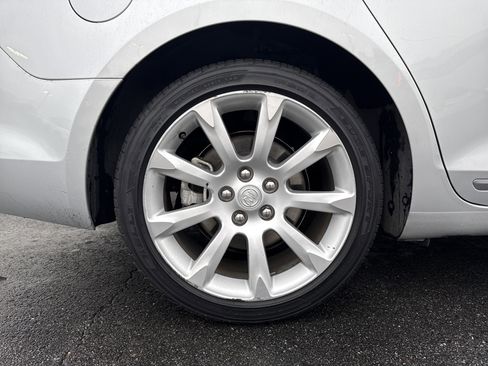 Used 2013 Buick LaCrosse Touring image 30