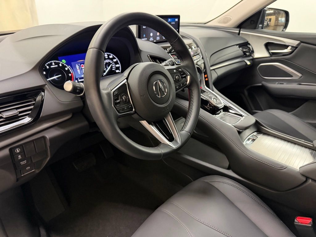 Used 2024 Acura RDX SH-AWD image 16