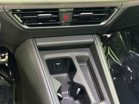 New 2026 Volkswagen Tiguan SE R-Line AWD/4WD image 19