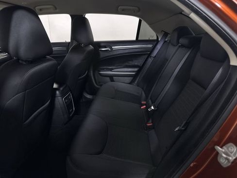 Used 2021 Chrysler 300 Touring RWD image 26
