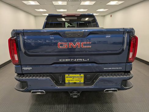 Used 2022 GMC Sierra 1500 Denali w/ Driver Alert Package II image 5