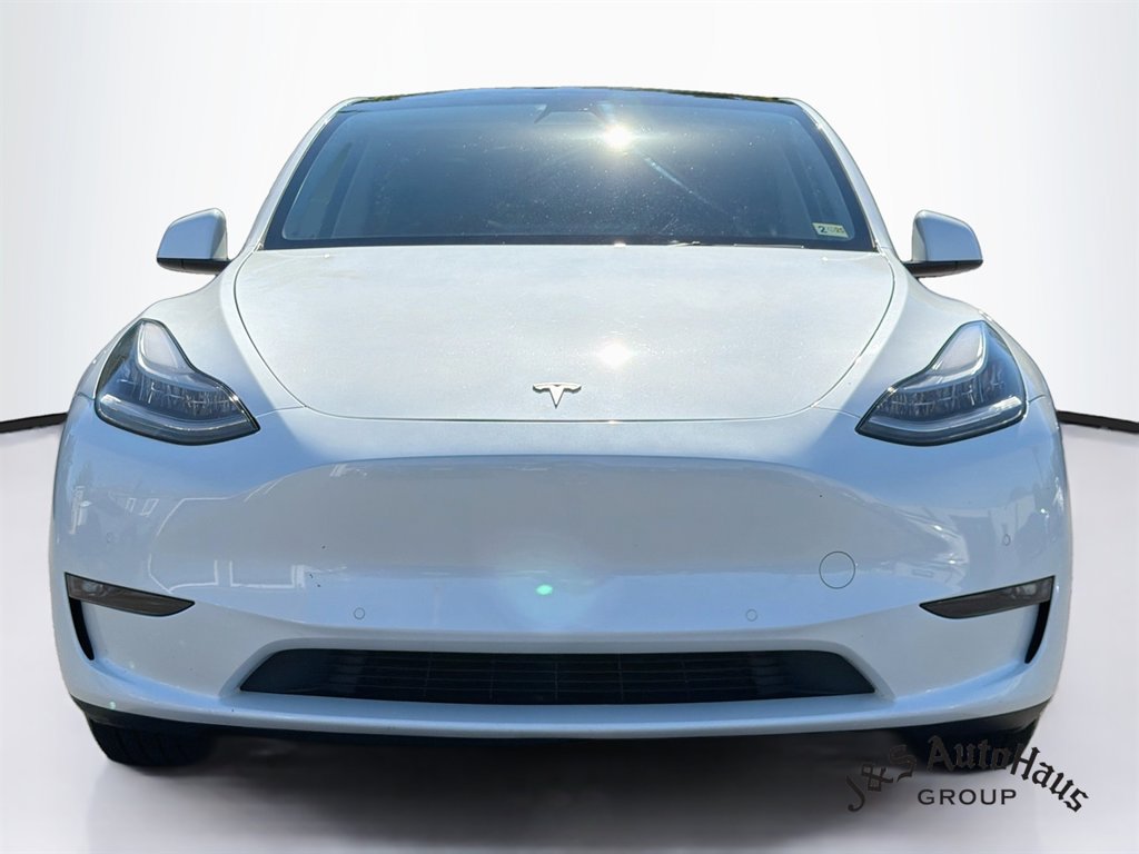 Used 2021 Tesla Model Y Long Range AWD/4WD image 2