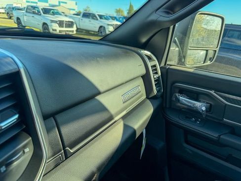 New 2026 RAM 2500 Big Horn AWD/4WD image 23