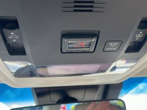Used 2020 Lexus ES 350 w/ Accessory Package FWD image 16