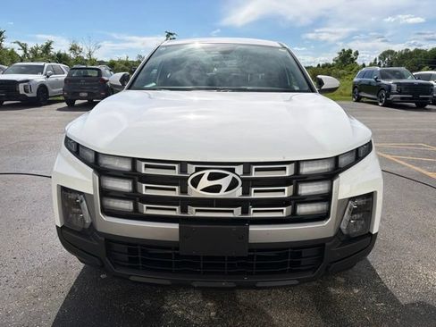 Used 2025 Hyundai Santa Cruz SE AWD/4WD image 8