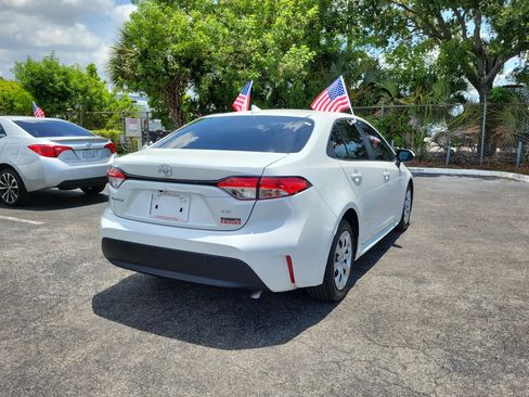 Used 2025 Toyota Corolla LE w/ Convenience Package FWD image 11