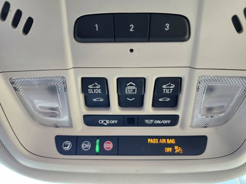 Used 2023 Buick Enclave Essence w/ Experience Buick Package image 20