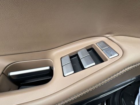 Used 2025 Lincoln Navigator Black Label image 13