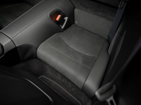 Used 2025 Porsche 911 Targa 4 GTS w/ Premium Package image 74