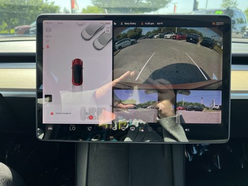 Used 2021 Tesla Model 3 Standard Range Plus RWD image 19